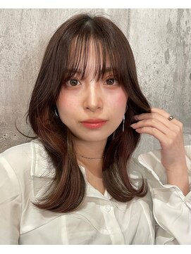 空 セミロングのヨシンモリ