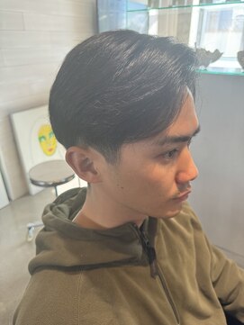 ホル(HOL) センターパート風７：３スタイル