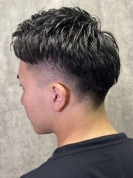 ヒロギンザ 新橋銀座口店(HIRO GINZA) ツーブロフェードスタイル