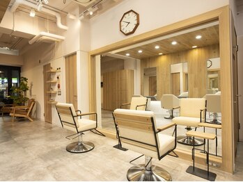 ザイオン トウキョウ(ZION tokyo)の写真/【三鷹駅/髪質改善】ハイキャリアスタイリストが勢揃い！高い技術と豊富な知識でお悩みを解決に導きます◎