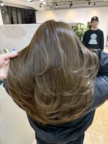 メリー オオサカ(Merly Osaka)&nbsp;レイヤーと合う！透明感ブラウンカラー