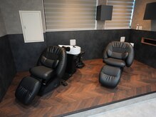 極上の寝心地。こだわりのシャンプー台で癒しのひとときを！