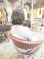 コニ(Coni) ♪Coni♪カーキグレージュBOB