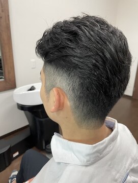 バーバーティー(Barber Tt) バーバーカット【ツーブロックバックスタイル】