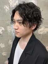 アカ(ACA)&nbsp;センターパートツイストスパイラルパーマツイストパーマ札幌大通