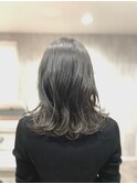 切りっぱなし×オリーブグレージュ