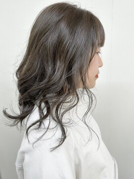 フォーク FOLK 【FOLK】透明感グレージュ☆似合わせゆる巻きミディアム♪