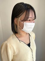 ツキ 横浜店(tuki)&nbsp;インナーカラーミルクティーベージュシルバーイヤリングカラー