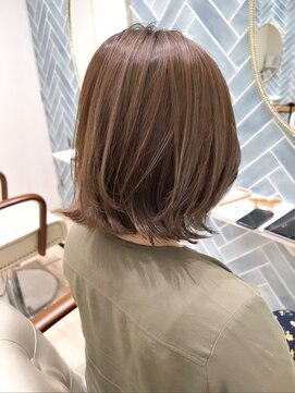 タミー 武蔵小杉(TAMMY) くびれボブ ハイライトカラー