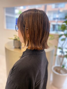 シュク 高円寺(SYUK) SYUK kazu 【高円寺 顔まわりカット 髪質改善 ハイライト 】