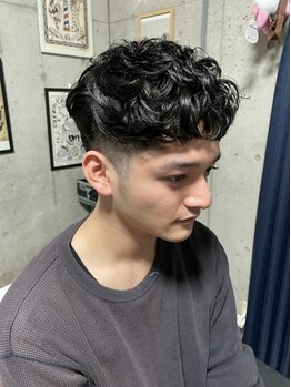 アモーレの写真/清潔感のある好印象スタイルで、"デキる男"を演出◎髪型、ひげ、眉までトータルでお任せ下さい！[メンズ]