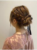 お呼ばれパーティーヘアアレンジ 編み込み お団子スタイル