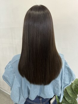 ヘアーアートミュージアム(Hair Art Museum)の写真/【#髪質改善#ダメージレス】髪にダメージを与えずクセやうねりを解消し、ナチュラルな仕上がりに。