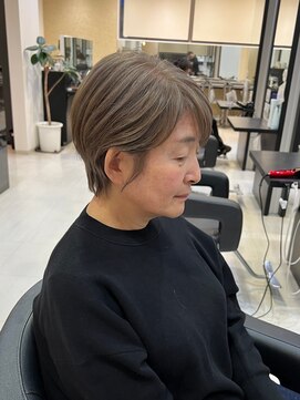 ハウオリ(Hau'oli) 白髪ぼかし/白髪ぼかしハイライト/脱白髪染め/白髪染め/透明感