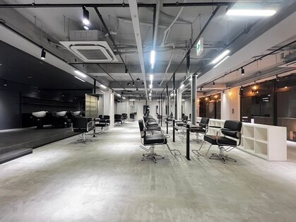 シェノン 心斎橋(CHAINON)の写真