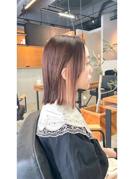 ノート(note) インナーカラー×切りっぱなしボブ