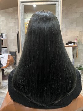 ハコ(H.A.Co) オリーブグレージュは暗くなり過ぎたくない方にお勧めです。