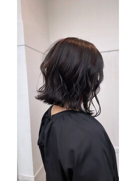 ロウ 町田(ROW) 働く大人女性の為のカット×カラー【ROW町田】