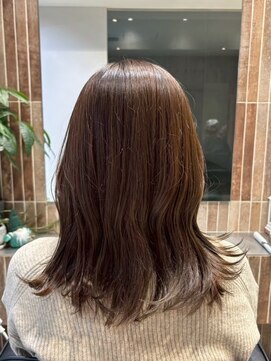 ファルベ(Farbe) 黒髪/オリーブグレー/小顔/ココアベージュ