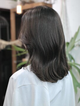 リッカ(RICCA) 着物ヘア/ダークアッシュ/ミディアムレイヤーカット/恵比寿