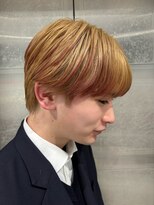 ノラ ウメダ(NORA UMEDA)&nbsp;裾カラーピンクミルクティベージュメンズシースルーマッシュ