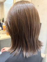 パダ 天六店(PADA)&nbsp;透明感ブラウン×外ハネミディ｜ナチュラルレイヤースタイル