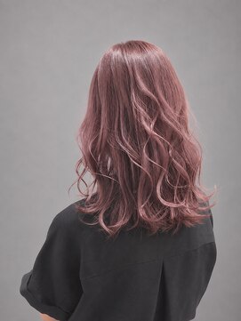 ソラヘアー(SORA hair) 透ける光を纏う大人のピンクベージュウェーブ 10代20代30代