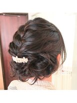 ネオリーブクレア 綱島店(Neolive Krea) トップ編み込みヘアアレンジ