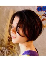 ラベナラ(RAVENALA)&nbsp;ワンカールショートボブ