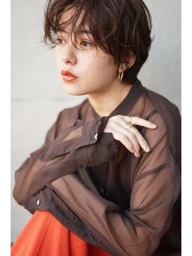 イリ(iri) 〈iri〉ショート/ブラウンカラー/ハンサムショート