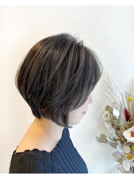 イソラヘアアトリエ(Isola hair atelier) 【Isola】大人×前下がりショート