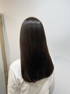 ティア(Tia.) 縮毛矯正/巻ける縮毛矯正/髪質改善トリートメント/ロングヘア