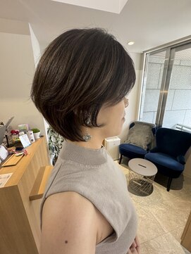 パラゴ(PARAGO.) 《城東区/緑橋/女性サロン》大人ショート