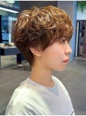 ショート×パーマで、動きをプラス