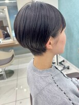 アッシュ 下北沢店(Ash) 黒髪でもおさまる耳掛けマッシュショート