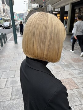 スノッブエテルニータ(snob Eternita) ブロンドベージュ