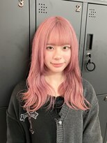 コワファースト長崎シャンプーボーイ 2nd(COIFF1RST 長崎 SHAMPOO BOY)&nbsp;長崎ハイトーン 顔周りレイヤー 韓国 ペールピンク