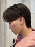 センターパートウルフニュアンスパーマ襟足ありショートネープ