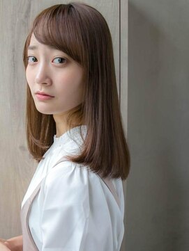 ルティア(Lutia) 透明感 小顔 簡単スタイリング★★