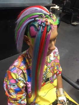 ゾーマ(ZOUMA) 派手×派手スタイル　レインボー