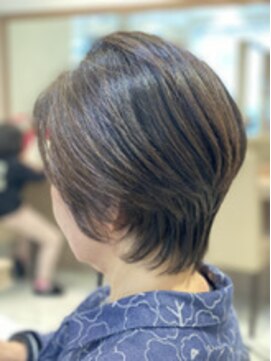 アッシュ 永福町店(Ash) あまり長さを変えずに少しイメージを変えるショートカット♪