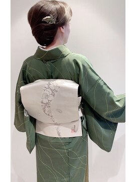 アイビス(AIBIZ) 訪問着の着付け+ヘアセット11000円