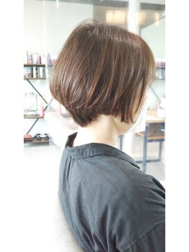 ルル カリス(lulu CHARIS) ショートボブ