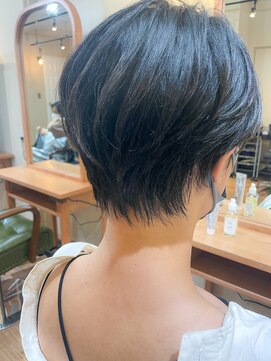 オーストヘアー リュウール(Aust hair Lueur) 大人かわいいマッシュショート×ダークブルージュK