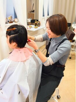 メイプル(MAPLE)の写真/初めてのゲストも安心◎アットホームな空間が魅力的。美容室の時間が楽しくなるお店です♪