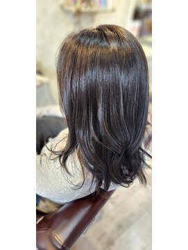 ヘアーエポック(hair epoque) 鎖骨レングスゆる巻きヘア