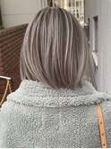 ハイライトバレイヤージュショートボブこなれミディ