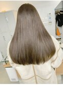 オリーブベージュ