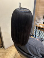 アルター(aL ter)&nbsp;ワンレンカット/暗めカラー/グランマッシュ/鎌取/市川いづみ