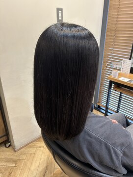 アルター(aL ter) ワンレンカット/暗めカラー/グランマッシュ/鎌取/市川いづみ